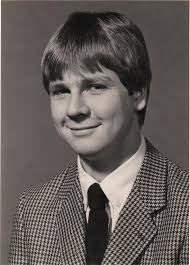 Haut viru genee 40 Joer sinn ech fir d'éischt an d'Chamber gewielt ginn,  mat 21 Joer. Et huet sech munches geännert: gro Hoer, e puer (!☺️) Kilo méi  an en aaneren Kleedungsstil.