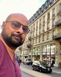 Swiss art space Max color 2020