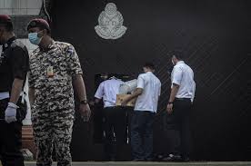 Need the translation of mengambil kira in english but even don't know the meaning? More Stringent Sop To Curb Covid 19 In Prison Pm Muhyiddin Prime Minister S Office Of Malaysia
