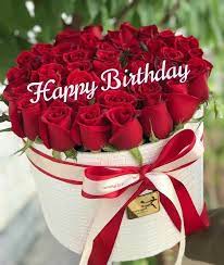Incredibly beautiful bouquet on a pink fabric. Pin By Adri Ekkerd On Deseos De Feliz Cumpleanos Happy Birthday Bouquet Red Rose Bouquet Winter Flower Arrangements