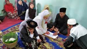 Check spelling or type a new query. Akhirnya Pemuda Desa Ini Ucapkan Ijab Kabul Untuk Gadis Italia Yang Dikenalnya Di Facebook Tribun Kaltim