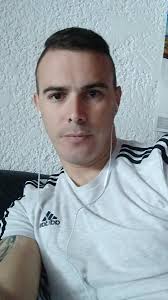 Robert Figueredo (@figue1985)