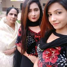 Alisha Malik (@alishamalik8912) • Instagram photos and videos