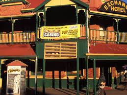Skimpies Night The Western Australia Pub Tradition That Refuses To Die Western Australia The Guardian
