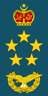 For the ranks in the malaysian army, the epaulette for senior officers and junior officers compromises the star of the order of the crown of. Malaysian Military Ranks Military Wiki Fandom