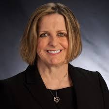 Eva Hanks's Instagram, Twitter & Facebook