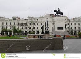 The saturday, july 28, 1821, in a very solemn public ceremony, the generalissimo jose de san martin enunciated the famous proclamation of the independence of peru in the four most important points of the city. Statue Von General Jose De San Martin In Piazza Burgermeister Plaza De Armas Lima Peru Redaktionelles Foto Bild Von Stadt Jose 70752876