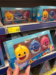 You can choose from baby, mommy and daddy shark. Baby Shark Bath Fizzers Gift Set 4 Money Saver Online Facebook