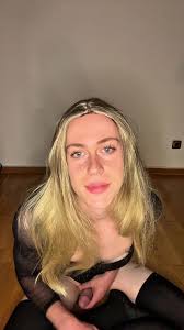 Une petite femboy de 19 ans se fait sodomiser et se dilater le cul avec  Fembaby, Fembaby par Fem baby: Vidéo Porno Mince, Jeune (18+), Blonde,  Porno trans, Bas | Faphouse