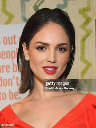 202 Eliza Stone Photos & High Res Pictures