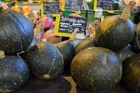 Ich hab keinen plan, koche sonst nie, vielleicht kennt sich jemand damit aus. Gruner Hokkaido Kurbis Essen Und Trinken