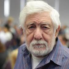 Derek Manchee remembrance page and online condolences