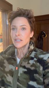 Hey guys, please check out my new Christmas film that premieres tonight  with @trevordonovan