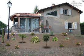 Une chambre sous pente de style bohème chic. Amenager Une Butte Devant La Maison Monjardin Materrasse Com