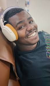 Update: Alaina Thomas has been located. Thank you for sharing.  #CriticalMissing 14-year-old Alaina Thomas (5'0,115lbs). Last seen in the  White Marsh area