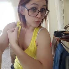 Connie Linton (@YourBeautyDuty)