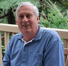 Mientras el ministro de Servicios de Cuidados de Ancianos estaba en el  Cricket, el padre de Melinda se estaba muriendo