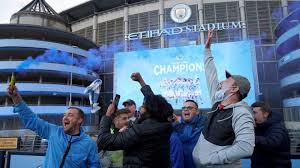 Manchester city fans chant england stars marcus rashford and jadon sancho 'failed the country' after the manchester united duo missed their penalties in the euro 2020 final … a day after leeds fans sang the same song at old trafford. Twitter Reacts As Man City Win Premier League Title