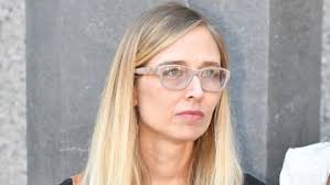 Ghislaine Maxwell's clash with Vicky Ward, the reporter who made her face  allegations