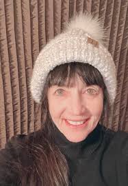 Breaking Beans at 80 Years Old, a Family Tradition