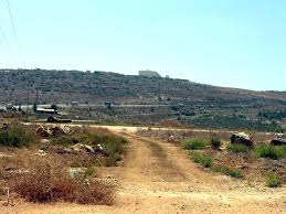 قرية نمرين المهجرة أحتلت بيوم19 7 1948 قضاء طبريا وتبعد عنها غربا حوالي12كم وشمالي قرية لوبيه المهجرة country roads road country