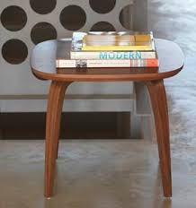 Beistelltische beiderseits des wohnzimmersofas stellen. Schlafzimmer Beistelltisch Alle Hersteller Aus Architektur Und Design