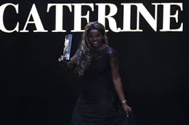 La campeona olímpica de salto triple, caterine ibargüen, fue elegida este miércoles por cuarta vez, como la deportista del año en colombia por el diario el espectador, que destacó a los también medallistas de oro mariana pajón y oscar figueroa. Vestido De Caterine Ibarguen En Premiacion De La Gala Del Atletismo Mundial