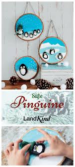 Pin Von Sharon Yenson Auf Christmas Stuff In 2020 Basteln Mit Holzscheiben Baumscheiben Deko Weihnachten Do It Yourself Geschenke