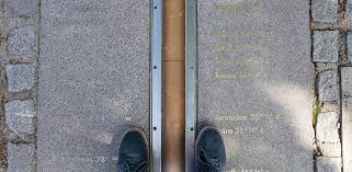 The prime meridian is arbitrary, meaning it could be chosen to be anywhere. What Is The Prime Meridian And Why Is It In Greenwich Royal Museums Greenwich
