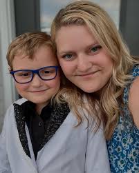 Bronwyn Blodgett (@hustleandhomeschool) • Instagram photos and videos