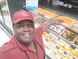 Hello Everybody! Good Thankful Thursday Morning Everybody! Everybody body  body body has reasons and blessings to be Thankful. My Thankful list is so  long and I am Thankful I'm used my windshield