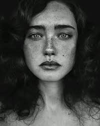 Beautiful Photography Beautiful Black And White Pictures Of People Pin By Jose Antonio Martinez Ortiz On Personen Women With Freckles Beautiful Freckles People With Freckles