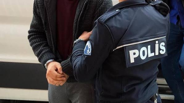Kocaeli polisi firari hükümlüyü Gebze'de kıskıvrak yakaladı