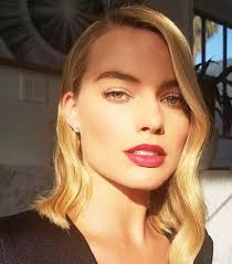 This Haircut Trend Is Perfect For People With Thin Hair Thin Hair Haircuts Hairstyles For Thin Hair Messy Bob Hairstyles thin hair haircuts