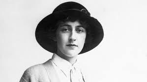 Agatha Christie was the most famous detective novelist in the world. Then  she found herself at the centre of a mystery - ABC News