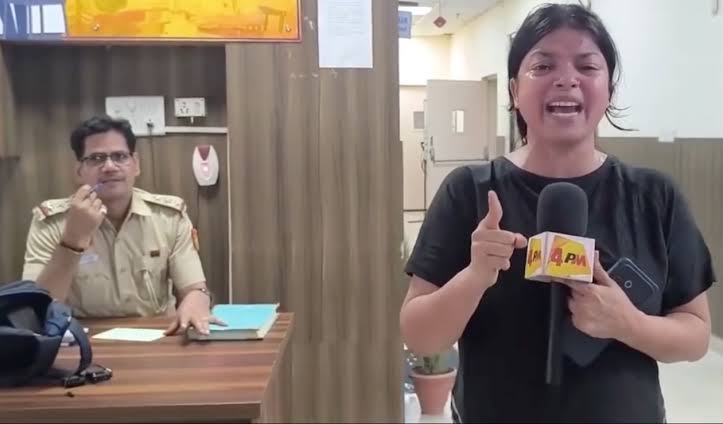 दिल्ली में महिला पत्रकारों से मारपीट का आरोप, प्रेस संगठनों ने पुलिस पर  कार्रवाई की मांग की
