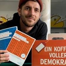 Starke Zivilgesellschaft: Aktionen für Demokratie im Jugendhaus rabatz in  Herzogenaurach