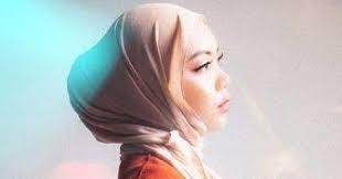 Sarah suhairi is one of my fav singer (so far la haha). Lirik Lagu Sarah Suhairi Rise And Fall Oh Hiburan