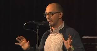 Watch Steve Burns Of Blue S Clues Discuss His Fameishness Clickable Vulture