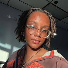 Can anyone share a monstera plant cutting?