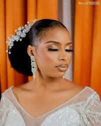 Kaf kannywood babu wacce ta iya kwalliya kamar wannan jarumar, kuma zaku  iya sauke album din ali jita kyauta a website din mu:  https://onlineamazingfact.blogspot.com/2025/05/ali-jita-sautin-arewa-2025-album.html  #kannywoodNews