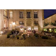 Top 20 Des Restaurants Avec Les Plus Belles Terrasses De Paris Paris Restaurants Beautiful Places Lunch Places