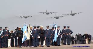Bicentenario independencia argentina, desfile de bandas militares fuerza aerea y liceo aeronáutico. Efemerides 10 De Agosto Dia De La Fuerza Aerea Argentina El Navarrero