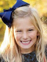 Holly Bales's Instagram, Twitter & Facebook