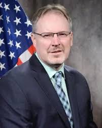 Susan Schow's Instagram, Twitter & Facebook