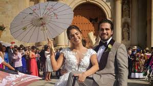 Associate professor of mechanical engineering. Las Primeras Fotos De La Boda De Claudia Martin Y Andres Tovar Famosos Univision