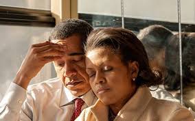 Gia đình Obama: 28 năm hạnh phúc là nhờ vào khả năng cân bằng giữa sự  nghiệp và gia đình của Michelle Obama