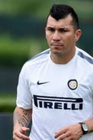 Jugador del inter y de la roja. Gary Medel Bologna Stats Titles Won