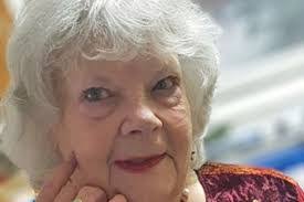 Marilyn Sewell's Instagram, Twitter & Facebook