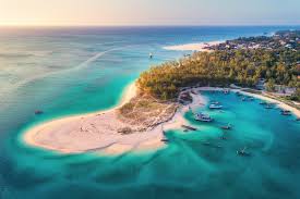 Jamhuri ya muungano wa tanzania), is a country in east africa within the african great lakes region. Tanzanie Climat Et Meteo Routard Com